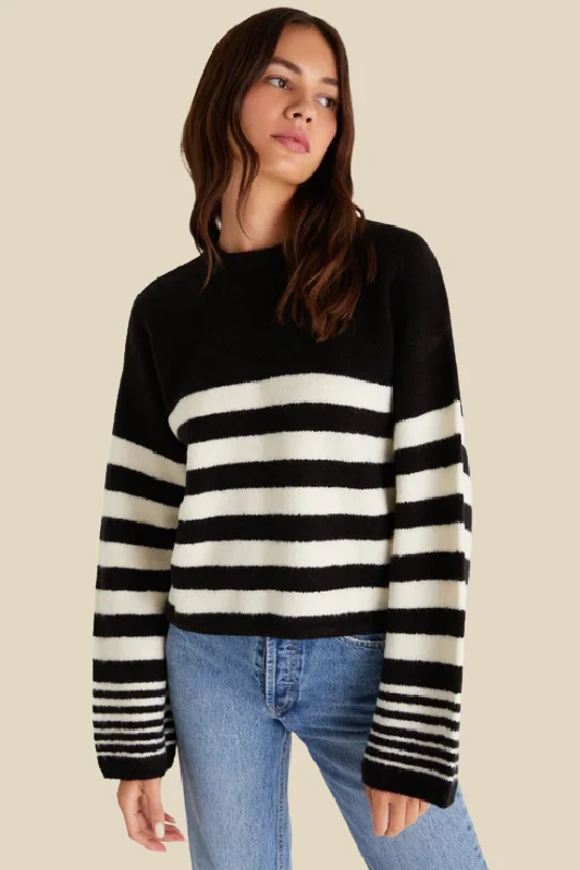 Cashmere Women Sweater with a Luxurious Soft TouchCashmere Women Sweater with a Luxurious Soft TouchAlivia Striped Sweater Cashmere Women Sweater with a Luxurious Soft TouchCashmere Women Sweater with a Luxurious Soft TouchAlivia Striped Sweater