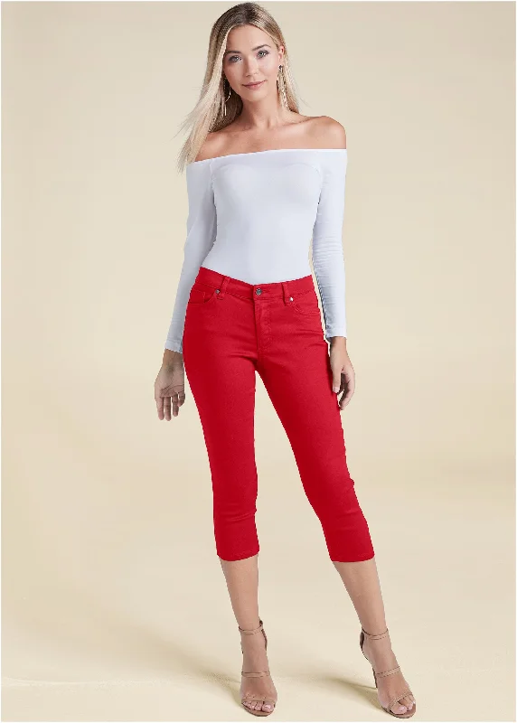Plus - size women jeans for a comfortable and stylish fit Cindy Capri Jeans - Red